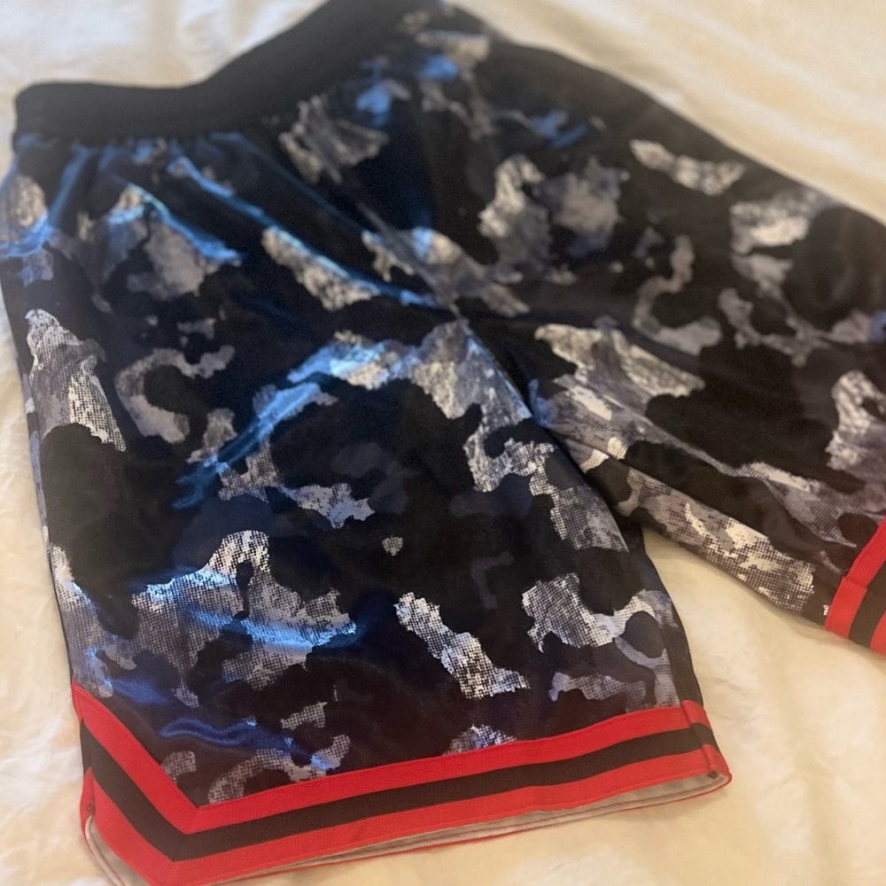 3/$19 And1 pull on athletic Basketball jogger shorts - Picture 7 of 16
